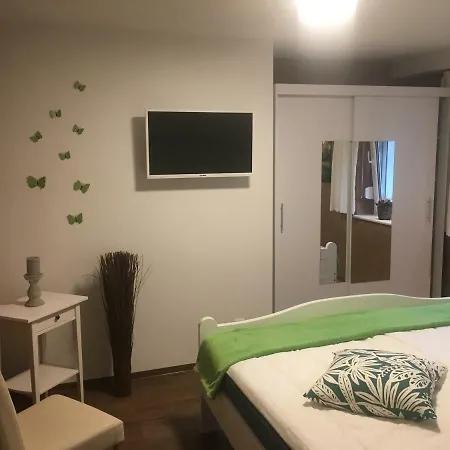 Zur Glocke Apartment Burg (Spreewald)